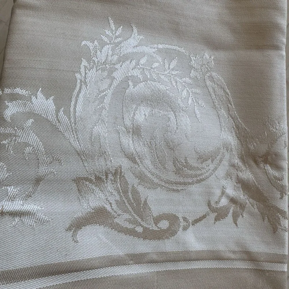 Vtg Table Damask Ivory Tablecloth 64x84 Hand Hem Japan Combed Mercerized‎ Yarns